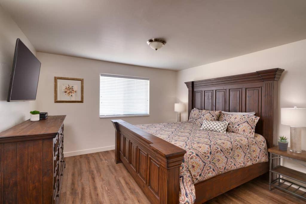 5D New Redcliff Condo, Pool & Hot Tub Moab Exterior photo