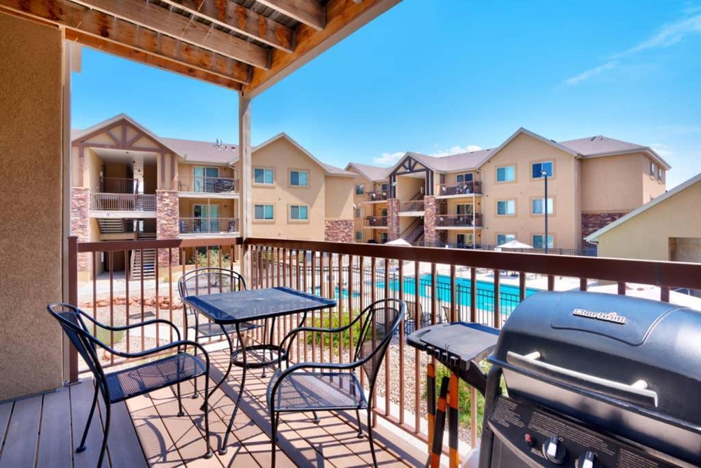 5D New Redcliff Condo, Pool & Hot Tub Moab Exterior photo